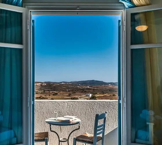 Pensión Faros Milos Island